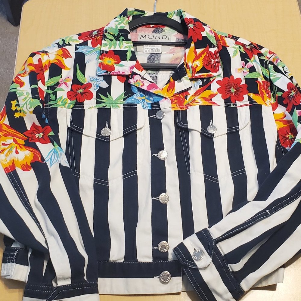 Vintage Mondi Short Jeans-Style Jacket, Bold Design